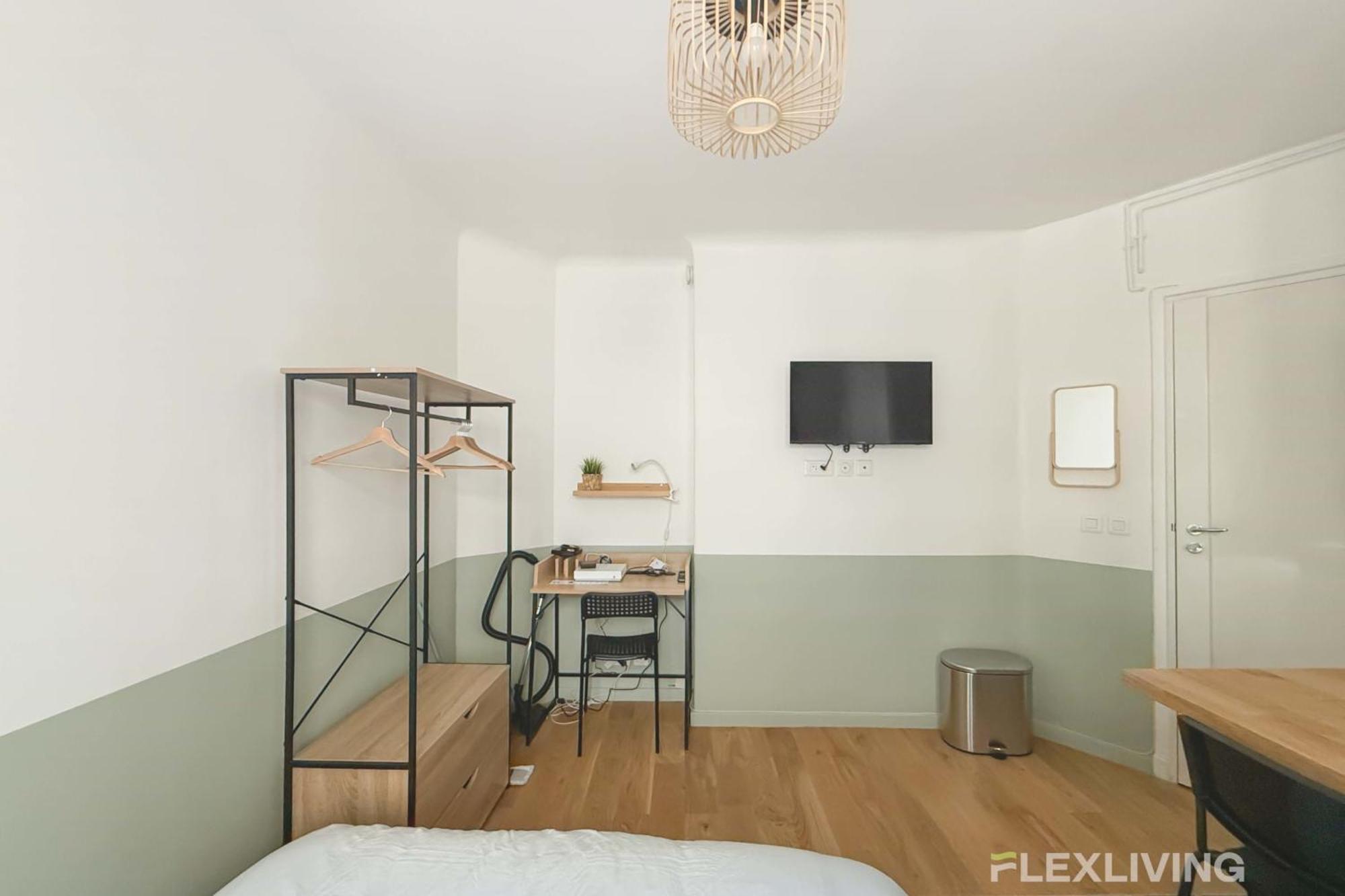 Flexliving - - Breguet *